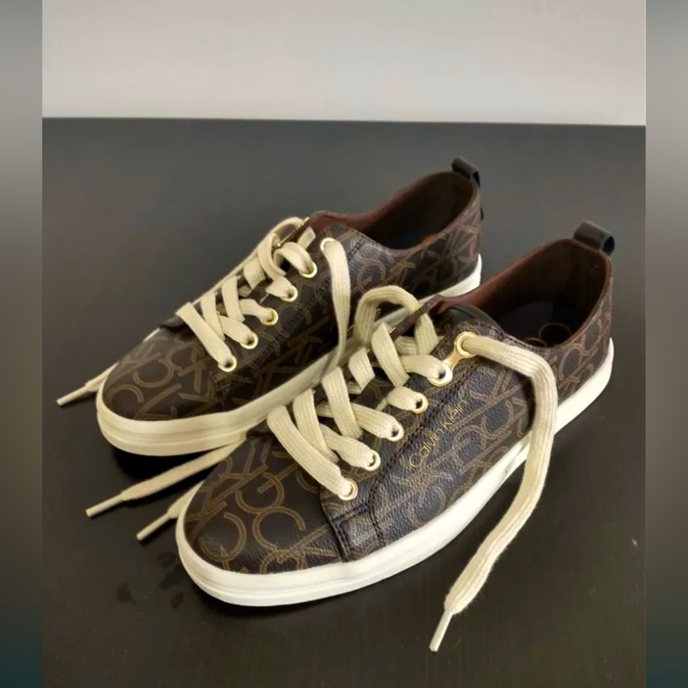 Calvin Klein Michaela Brown Fashion Tennis Shoe Sneaker Lace Up Women's Size 7.5